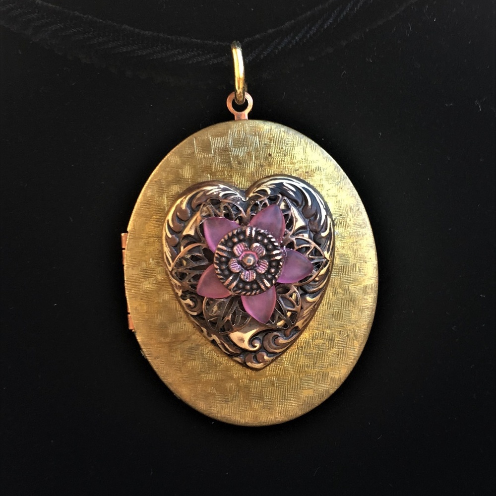 Victorian Heart Locket Choker